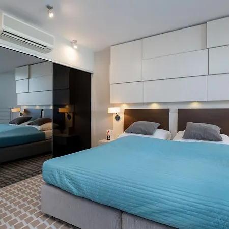 Penthouse Marine Seaview - By Jantar Apartament